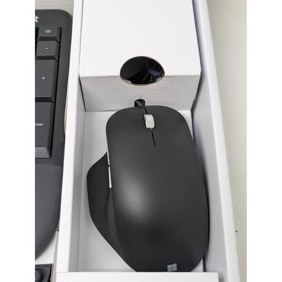 Microsoft Ergonomic Desktop Wired Keyboard & Mouse RJU-00001. Unused In Open Box - Picture 6 of 7
